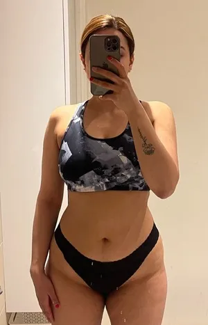 high profile escorts in Defence Colony